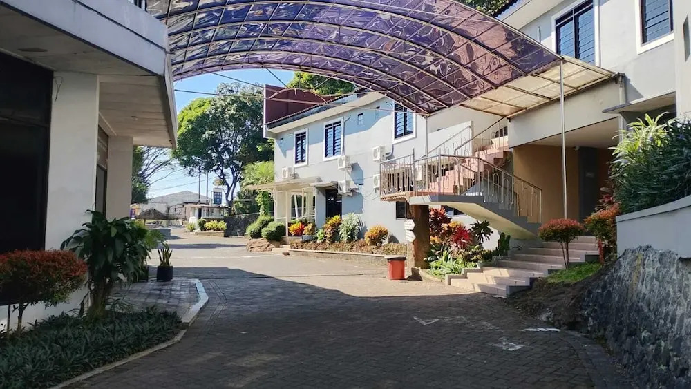 Hotel Nirwana Batu