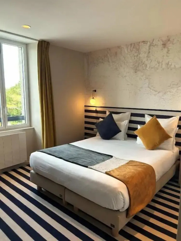 HOTEL LA MARINE