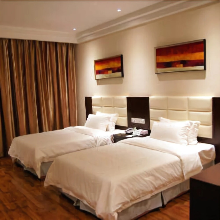 Apple Art Hotel