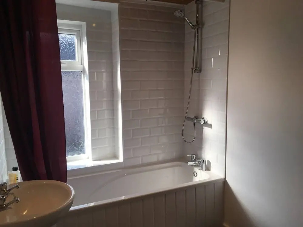 Cv21 3SG Whole 2-bed House in Rugby