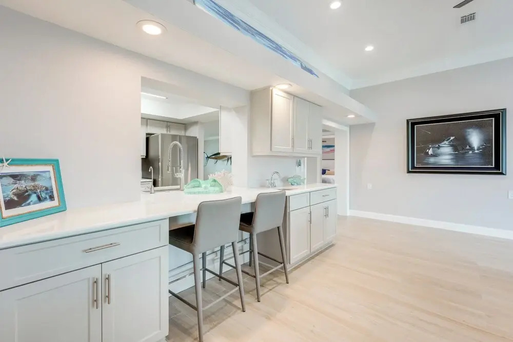 Walkable Waterfront Paradise: Home in Clearwater!