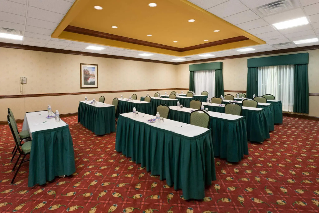 Hampton Inn & Suites By Hilton- Newark Airport Elizabeth