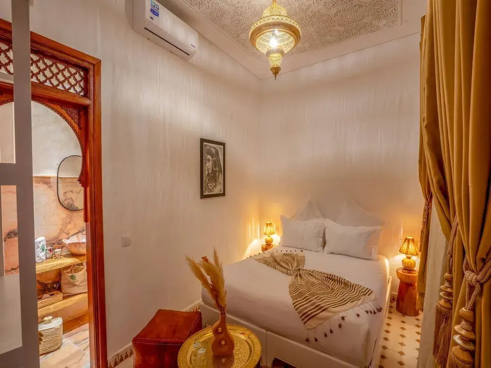 Riad Dar Al-Famila & Spa