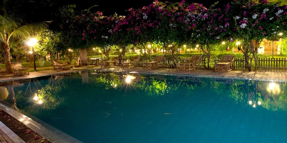 Thazin Garden Hotel