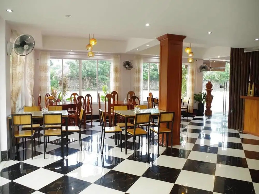 Ocean Breeze Hotel