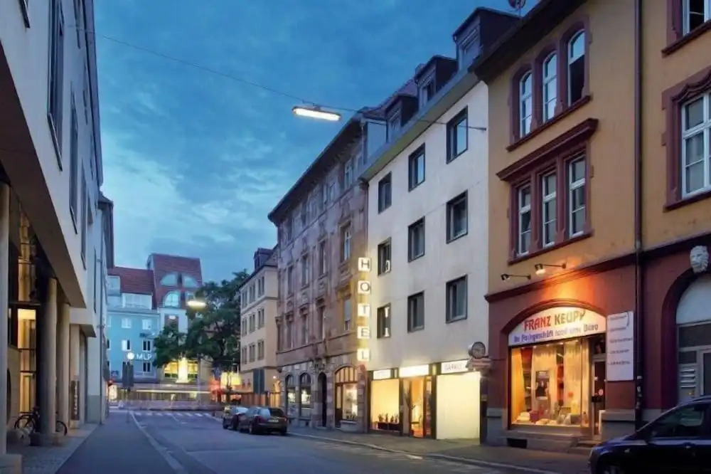 Hotel Central eGbR