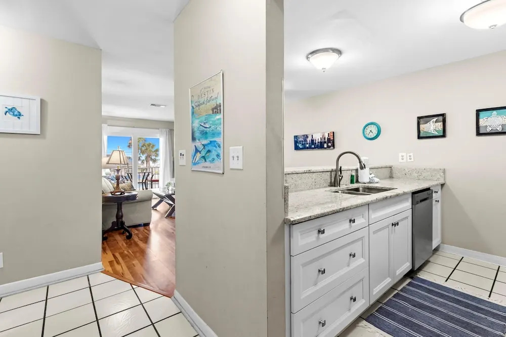 Tradewinds Condominium #25