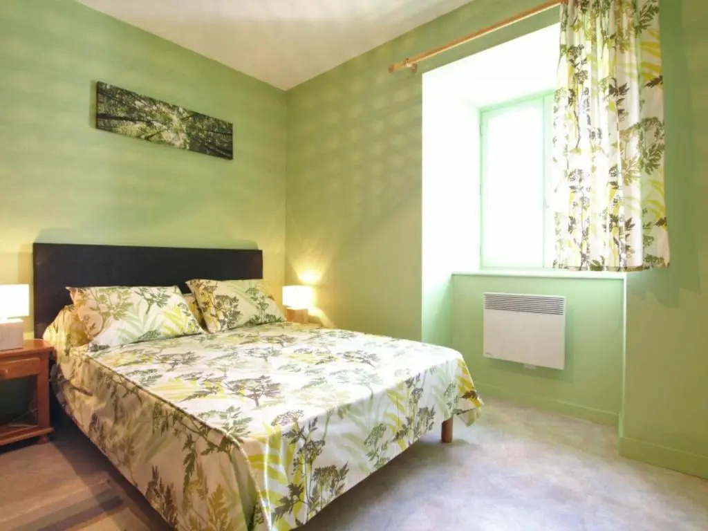 Maison indépendante avec terrasse et jardin clos à Yssingeaux, proche loisirs et commerces - FR-1-582-144