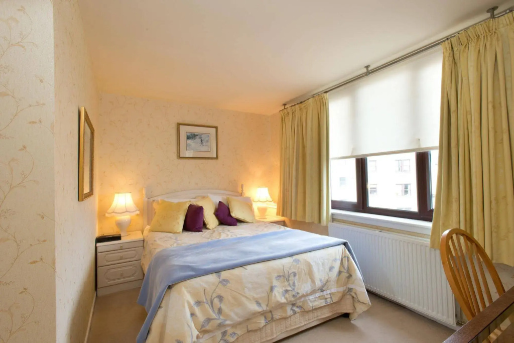 Braeside House