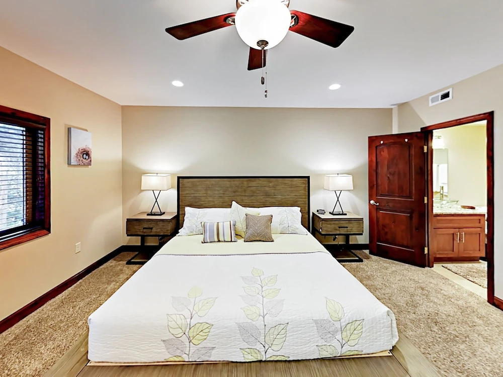 Manzanita Condo #603 3 Bedrooms 3 Bathrooms Condo