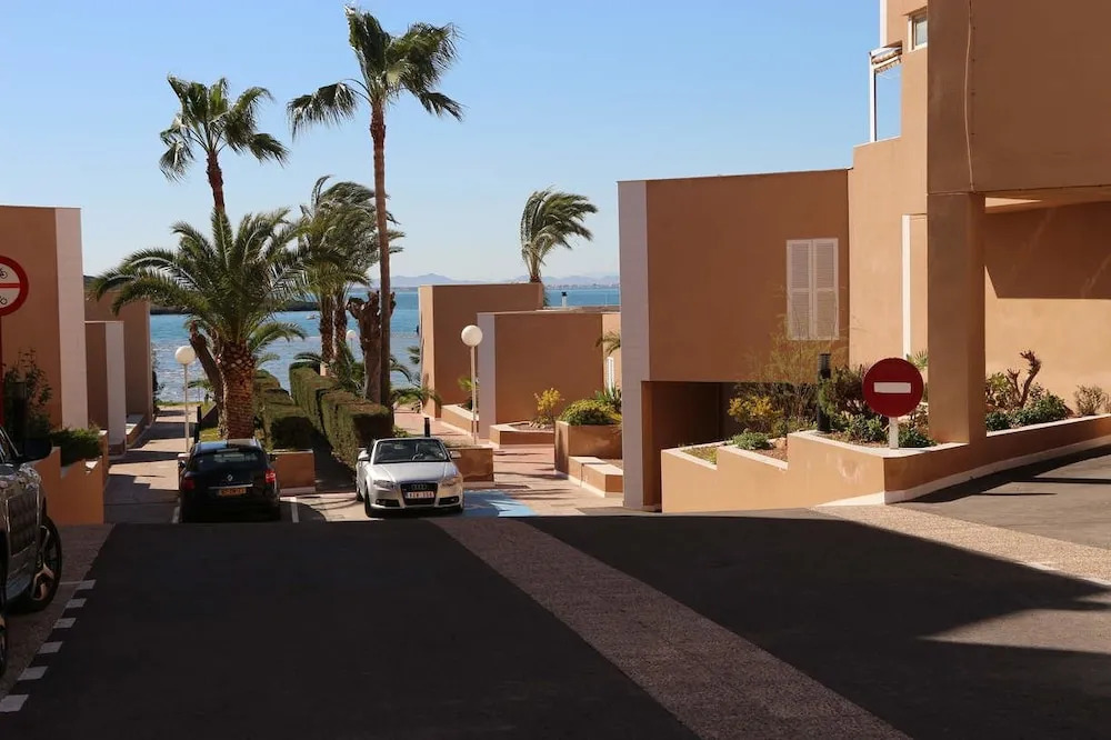 Inmovecos con vistas al mar Soling 80