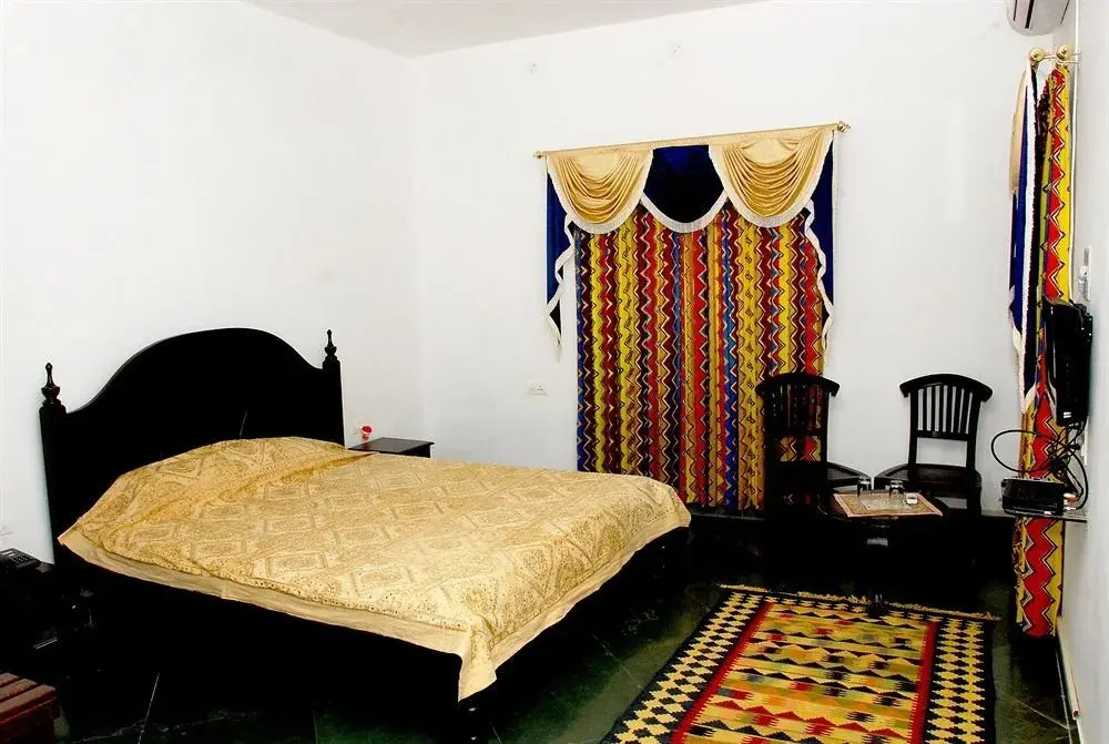 Chandra Hill Resort