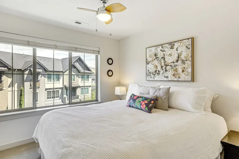Spacious Boise Townhome ~ 5 Mi to Downtown