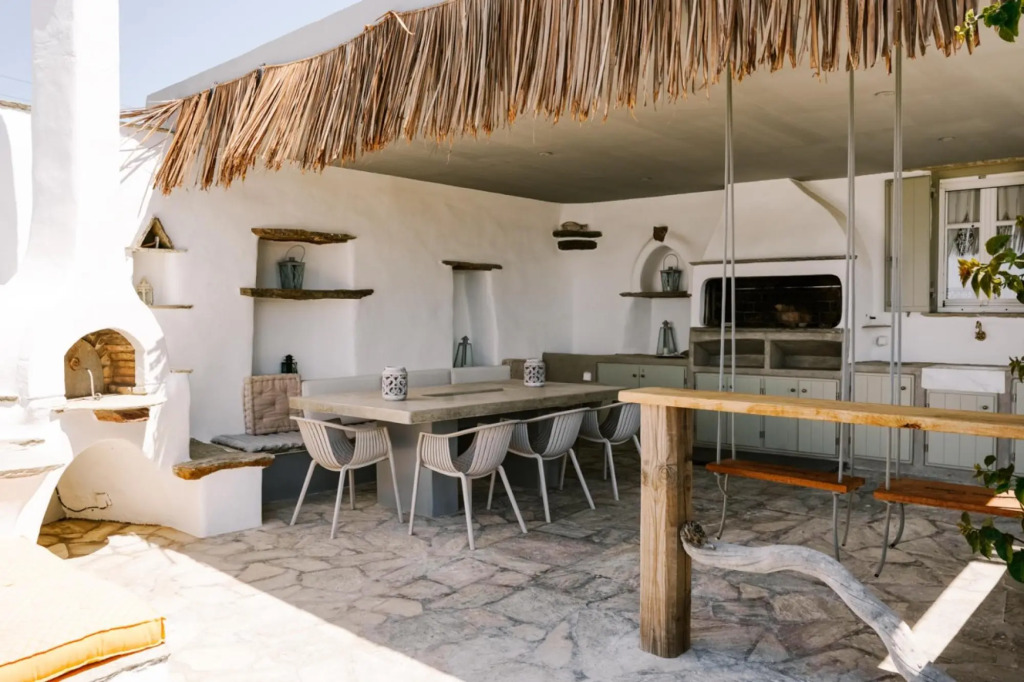Maison Simone with private heated infinity pool & spectacular sea view