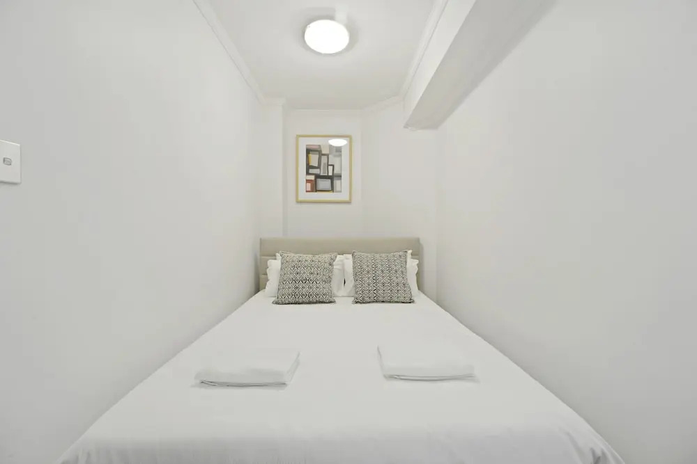 HomeHotel Stylish 3 Bed Clean & Comfort