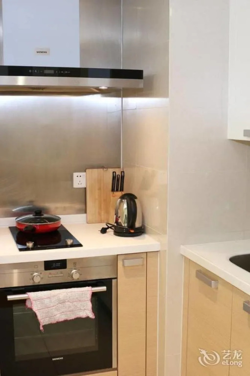 Nanjing ZD Laker Apartment