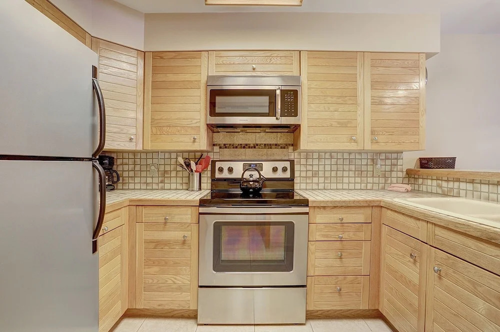 107 Ski Run 2 Bedroom Condo by RedAwning