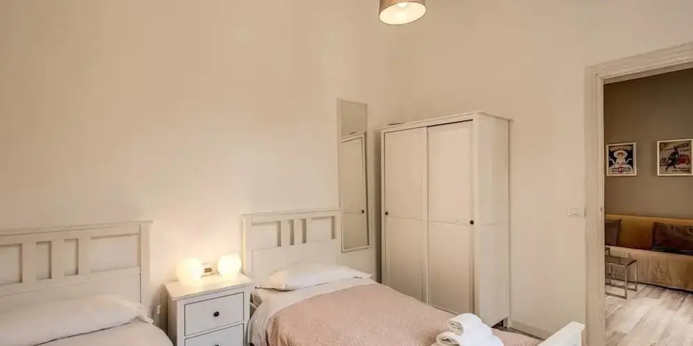 Colosseo 2 Bedroom Walking Distance