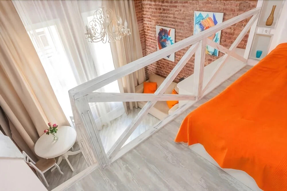 LeoHotels Oblaka