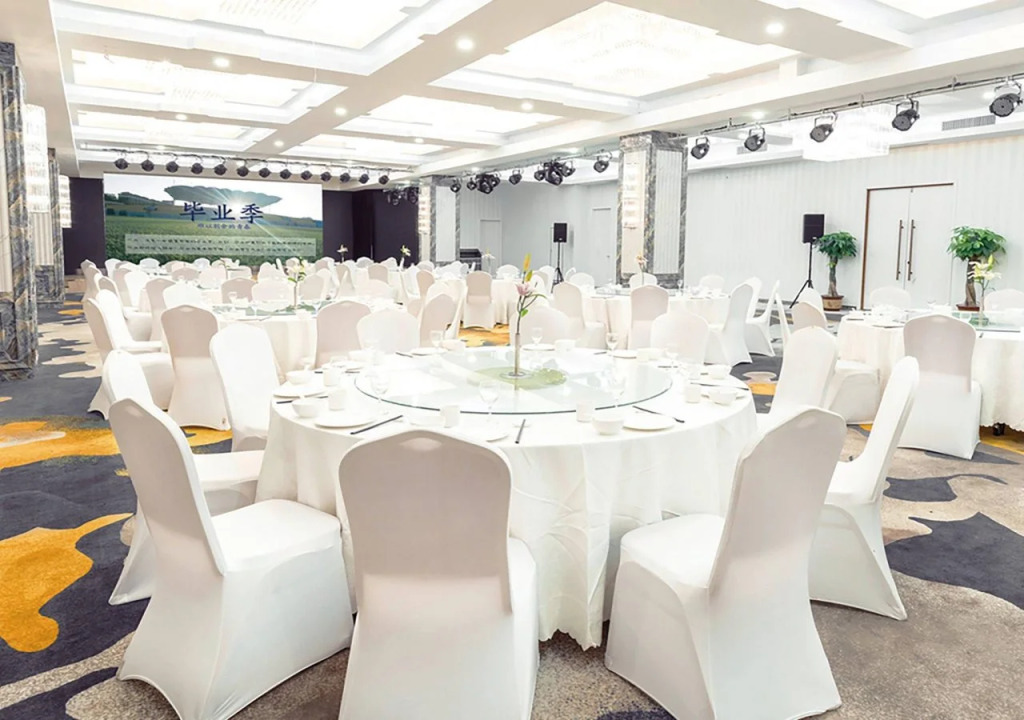 Holiday Inn Express Jinan Exhibition Center by IHG