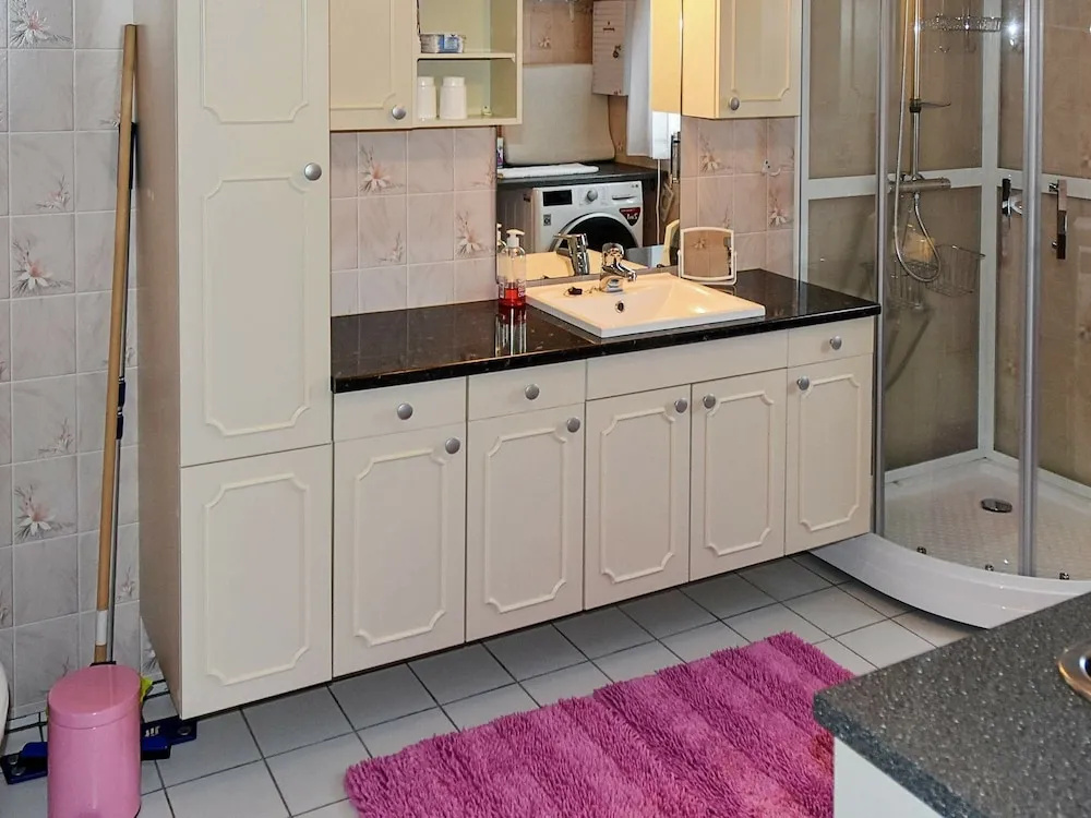 8 Person Holiday Home in Sæbø