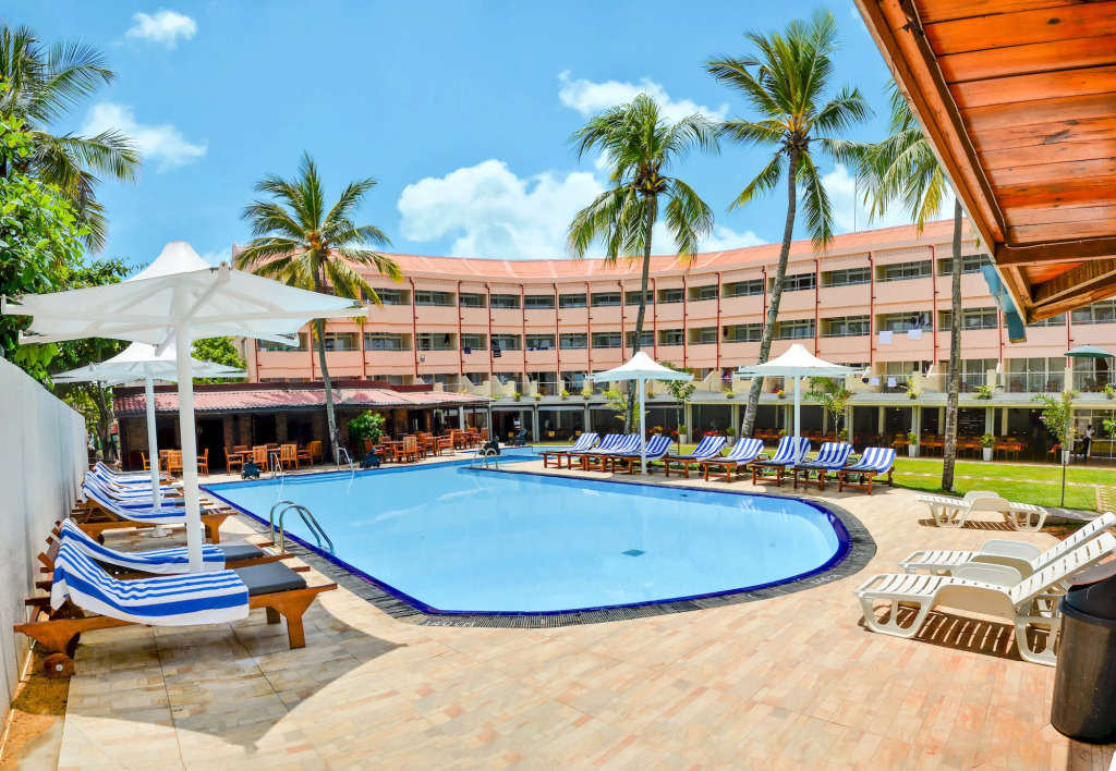 Paradise Beach Hotel
