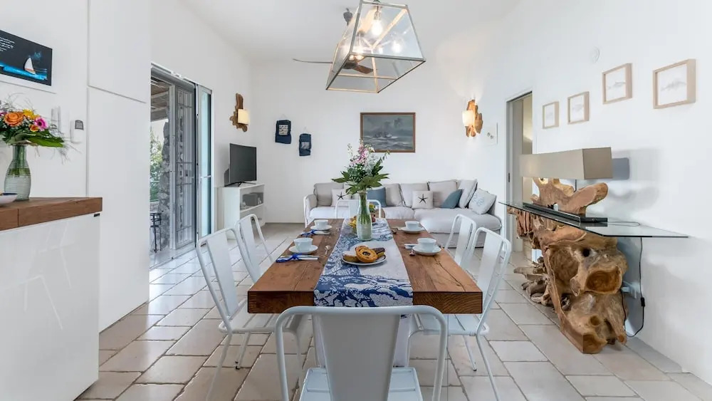 VILLA SOLELUNA 7&1, Emma Villas