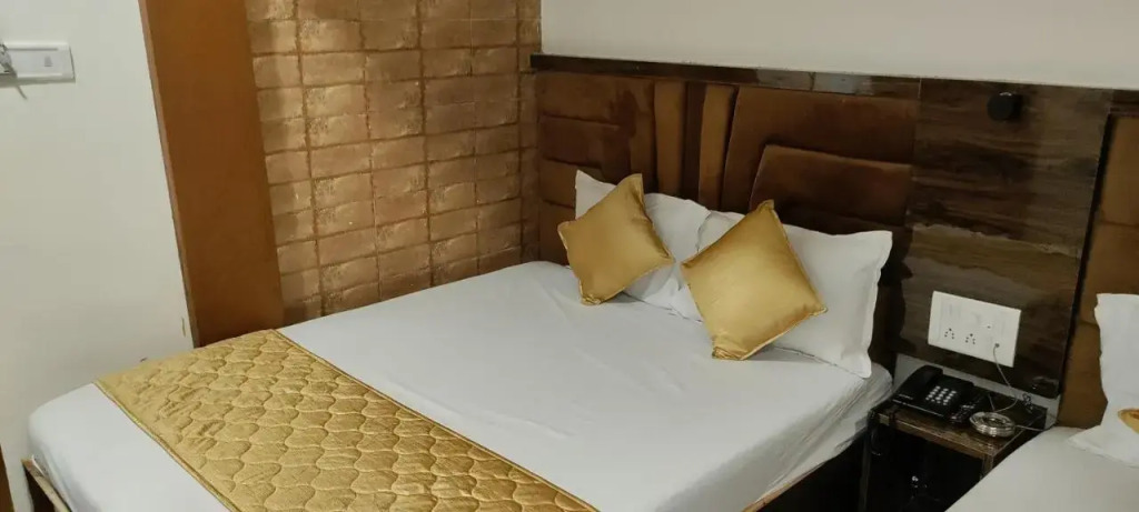 Hotel Siddharth Residency Siddharth Nagar Goregaon West