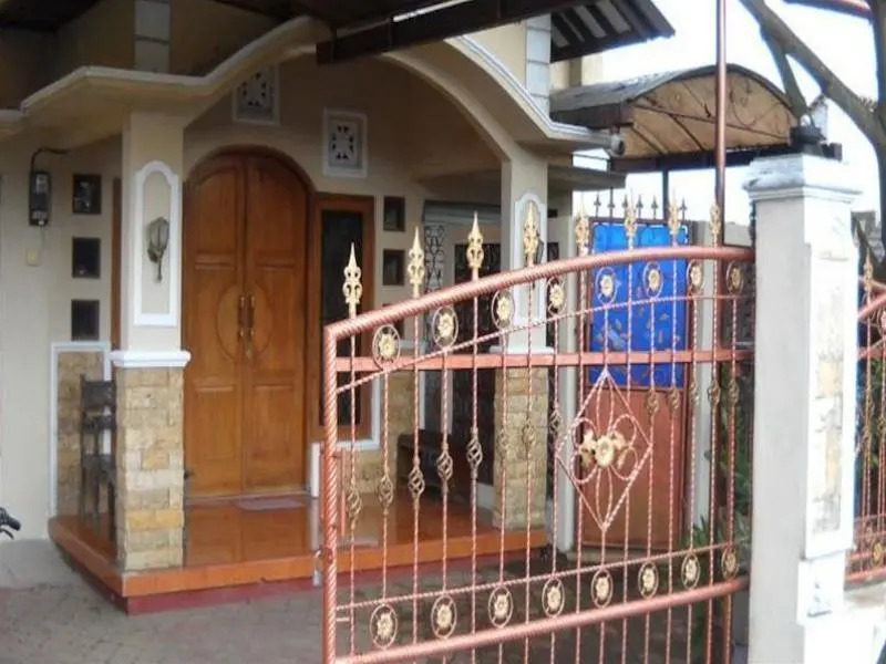 Sambisari Guest House