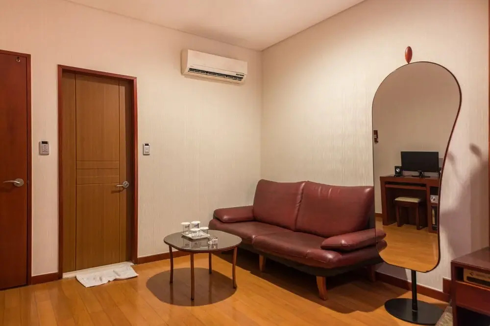 Hotel Bliss