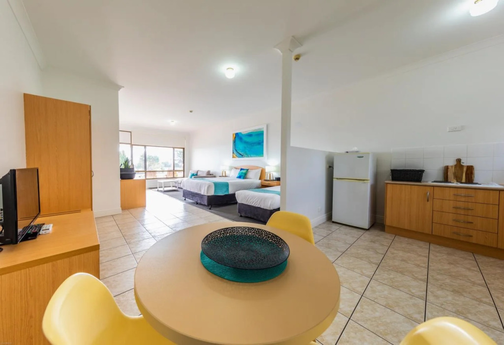 Coast Motel and Apartments