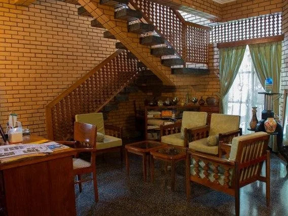Royal Tourist Lodge