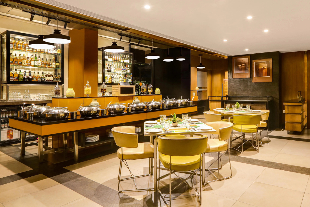 Lemon Tree Hotel Viman Nagar Pune