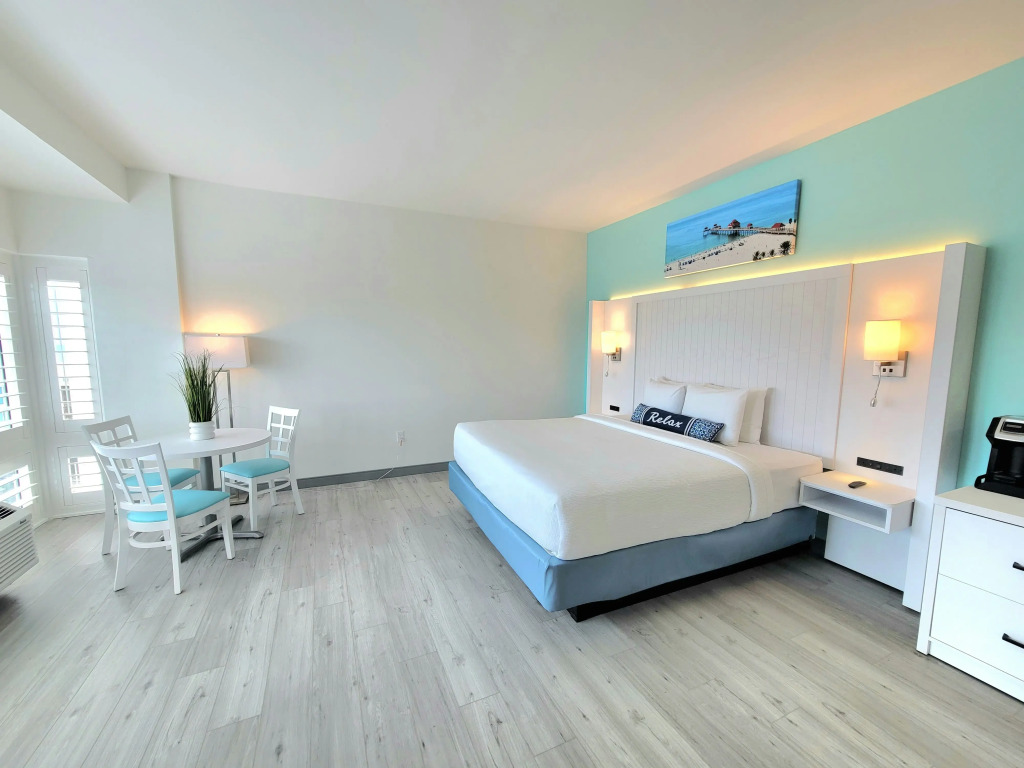 ChartHouse Clearwater Beach Marina Hotel