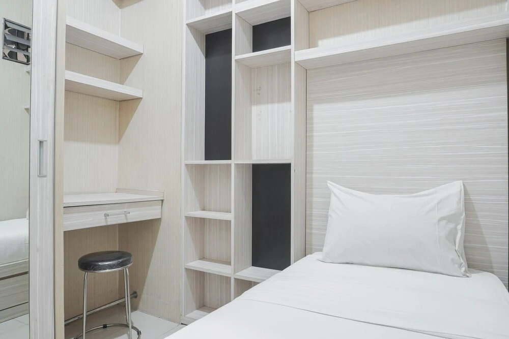 Simple And Cozy Living 2Br At Green Pramuka City Apartment
