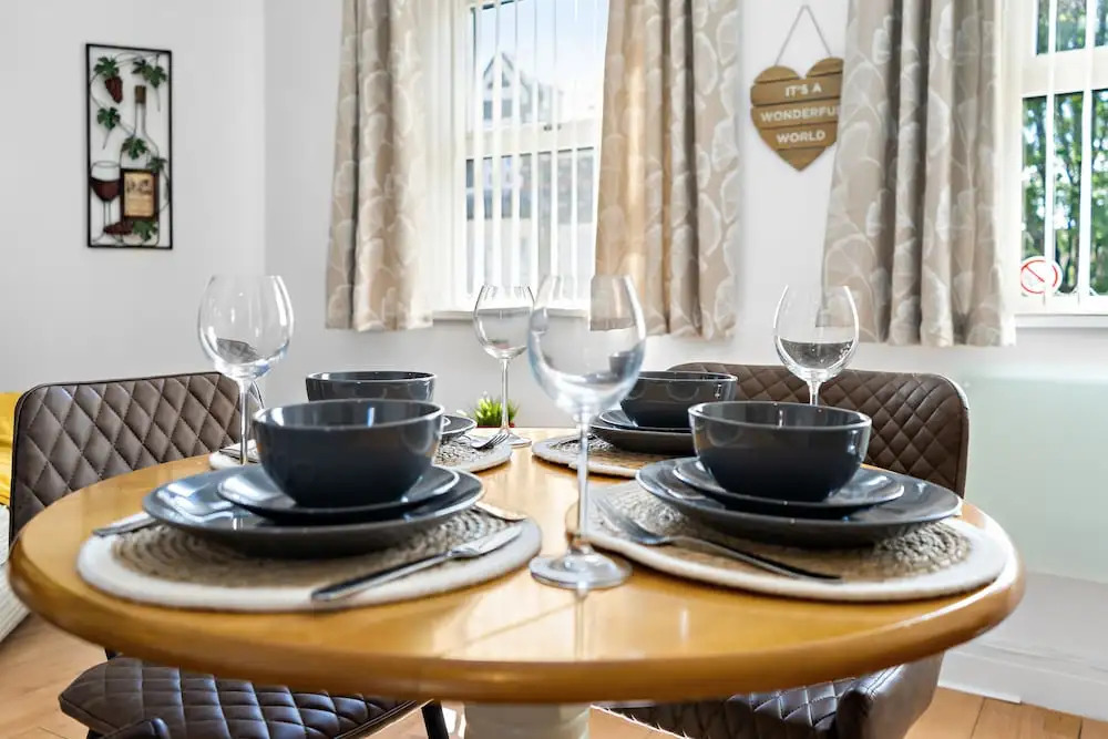 Stay In Cardiff Canton St. John's Court Apartment