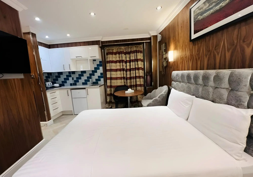 Cheshire Hotel Central London