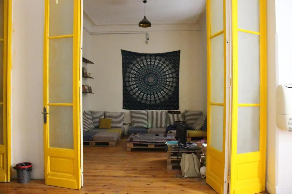 Ithaka Hostel
