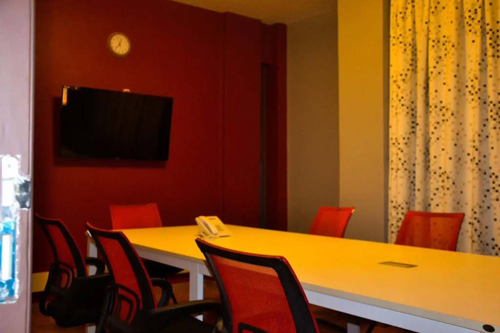 Emeli Hotel