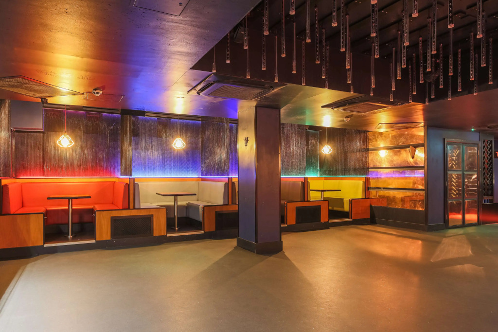 Le Monde Hotel