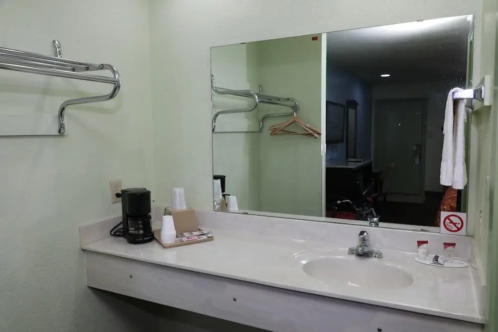 Budget Inn