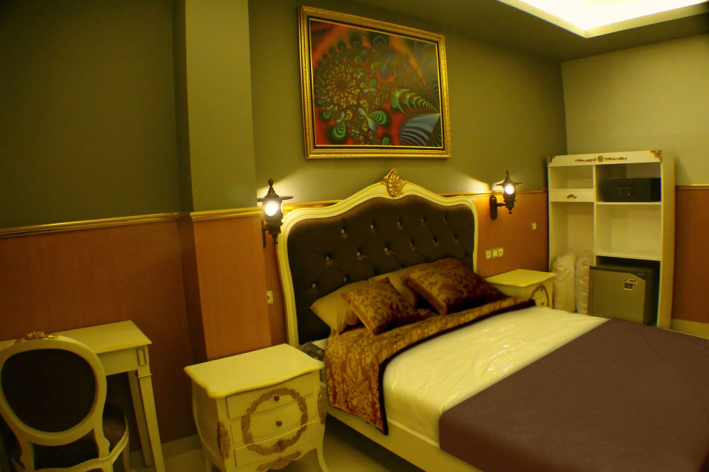 Grand Batik Inn
