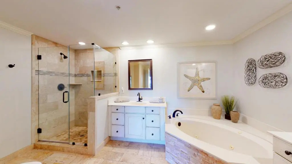 5108 Hampton Place South