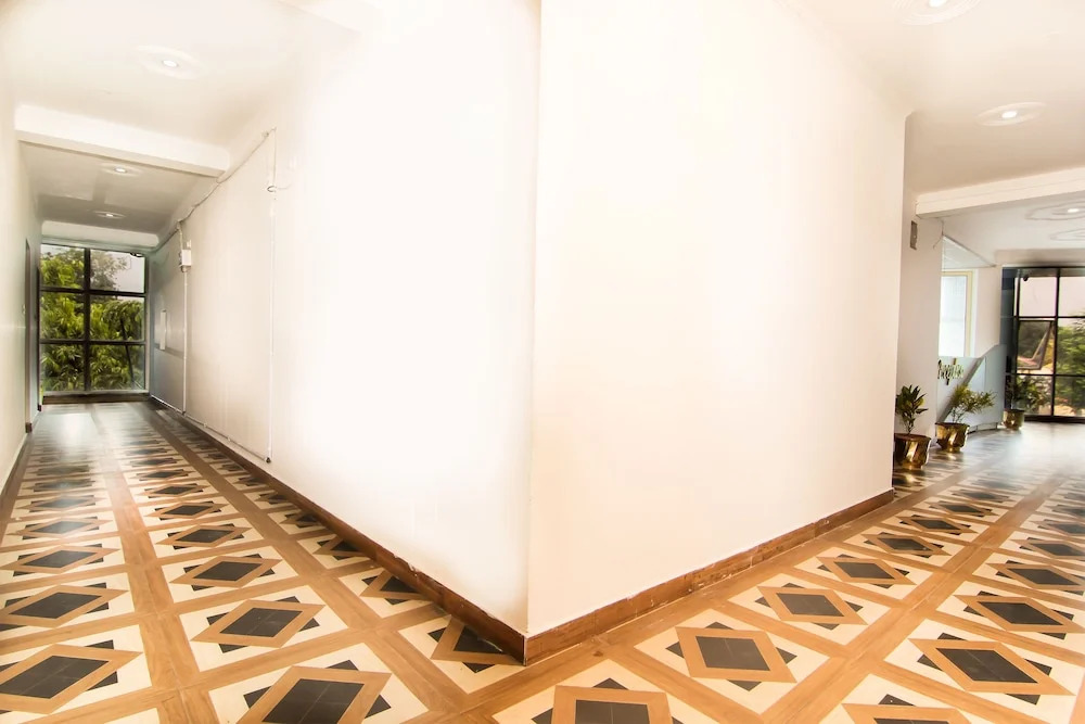 FabHotel Sara Residency