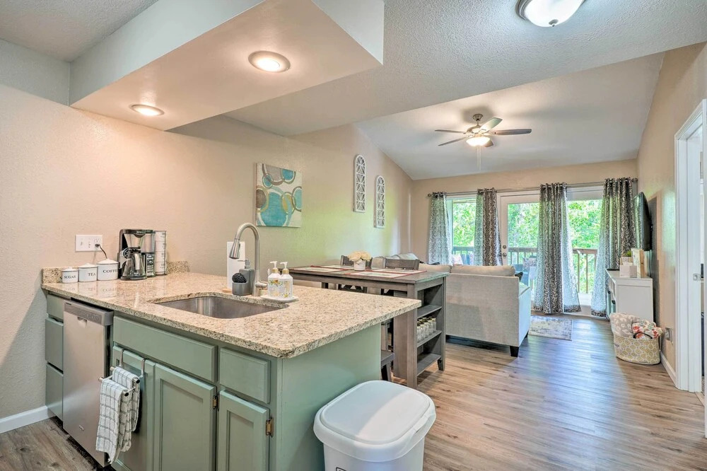 Reeds Spring Condo Near Aquarium at the Boardwalk!