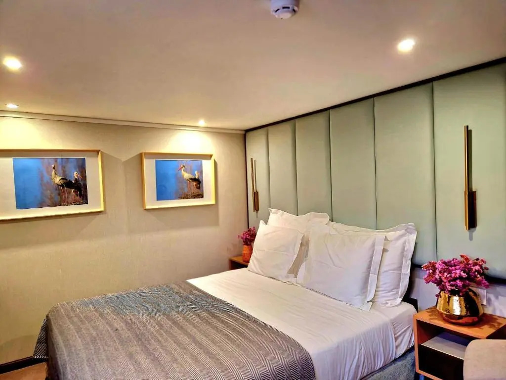 Costa do Sal Hotel Boat Lounge
