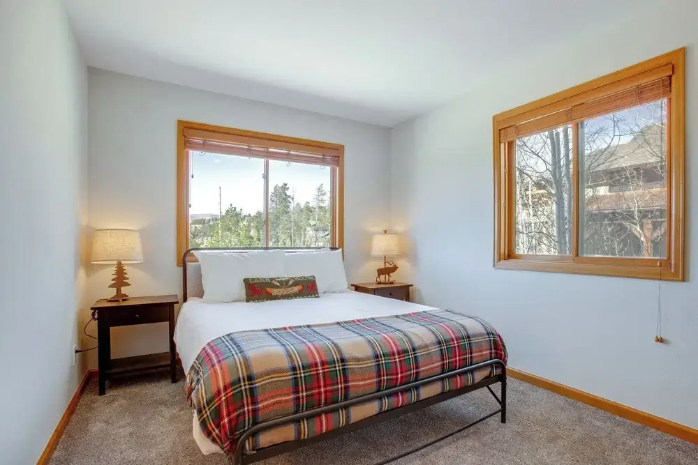 Steps to Grand Lake: 'the Innlet' Condo!