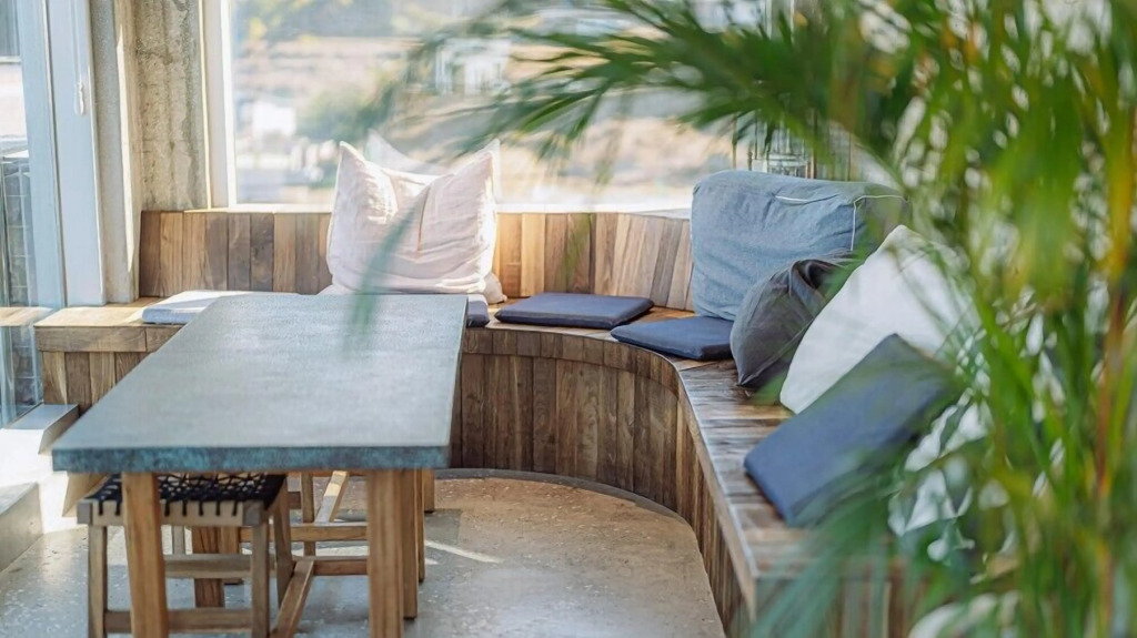 Groove-in Cafe Pension