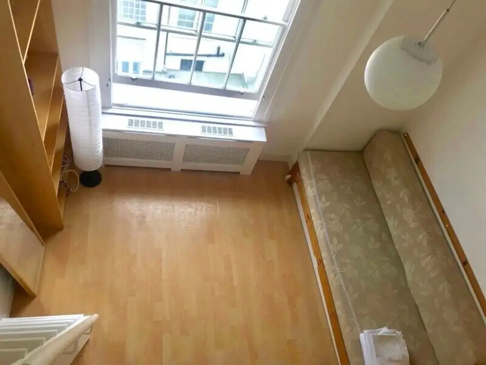 HFS Studio Next To Hydepark L30