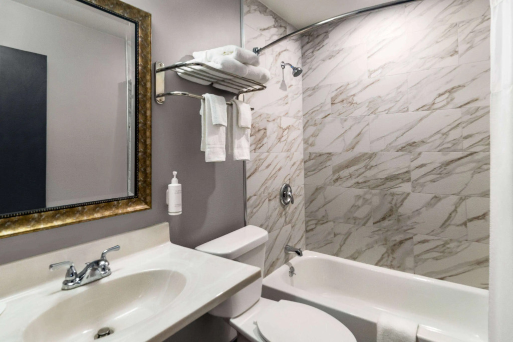 Super 8 by Wyndham Columbus Edinburgh